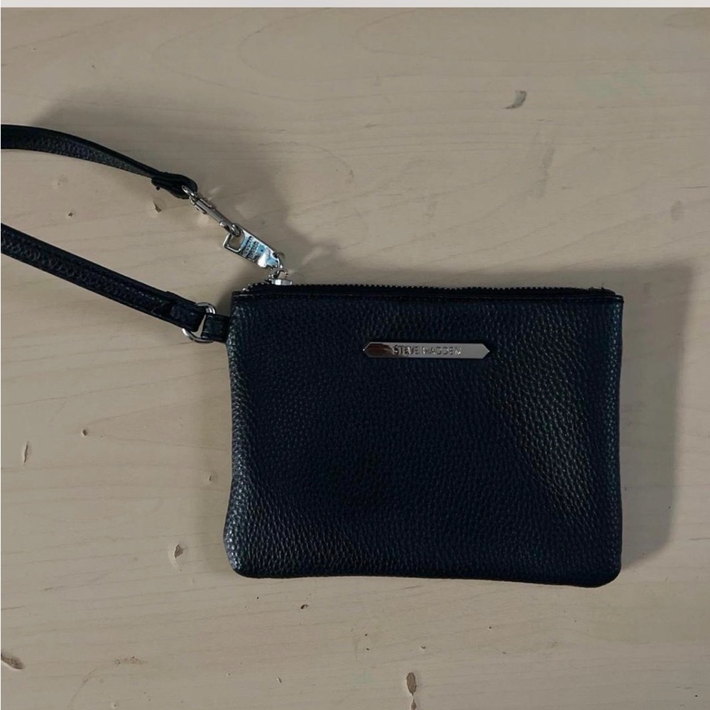 Steve Madden Textured Black Clutch